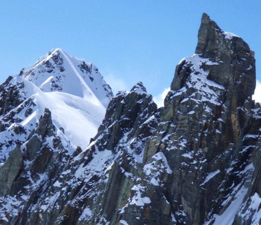 View toward Mt Drummond from Minarets approach